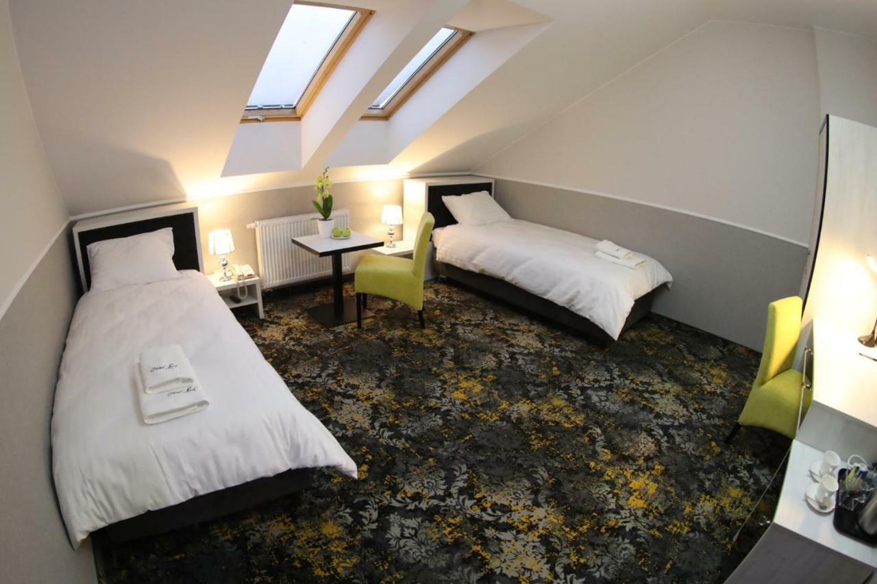 Hotel Lord Radom Esterno foto