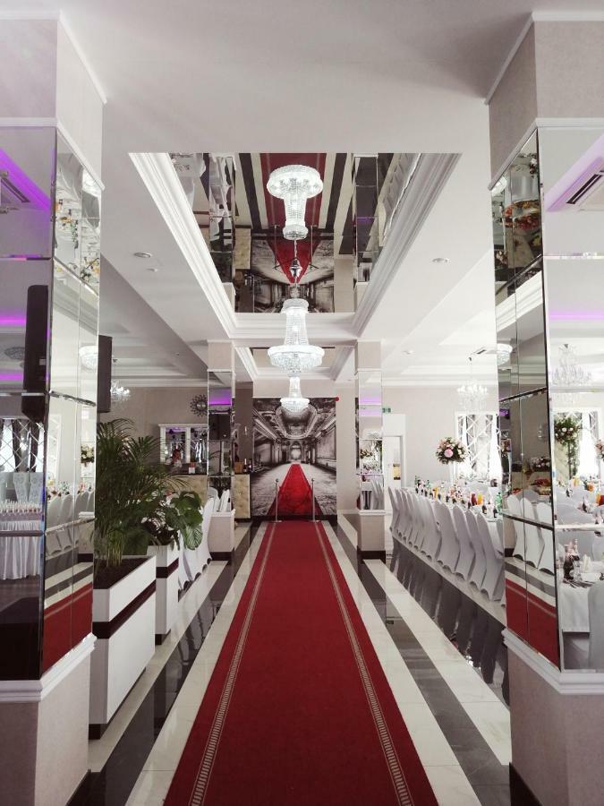 Hotel Lord Radom Esterno foto
